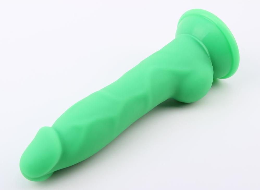 Material:Liquid Silicone
Product Size:23cm,Φ4.4cm
Product We... Chisa - C-Block Dildo - Green photo-4
