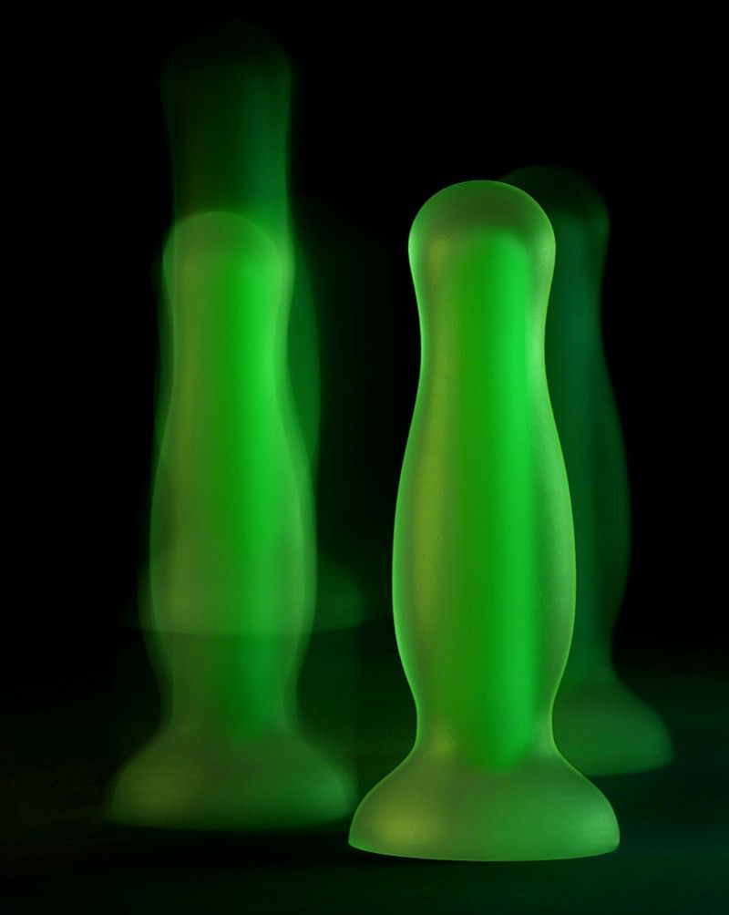 Glowing in the dark Mortimer Glow is your chance to go beyon... Beyond - Mortimer Glow Anal Plug - Green photo-6