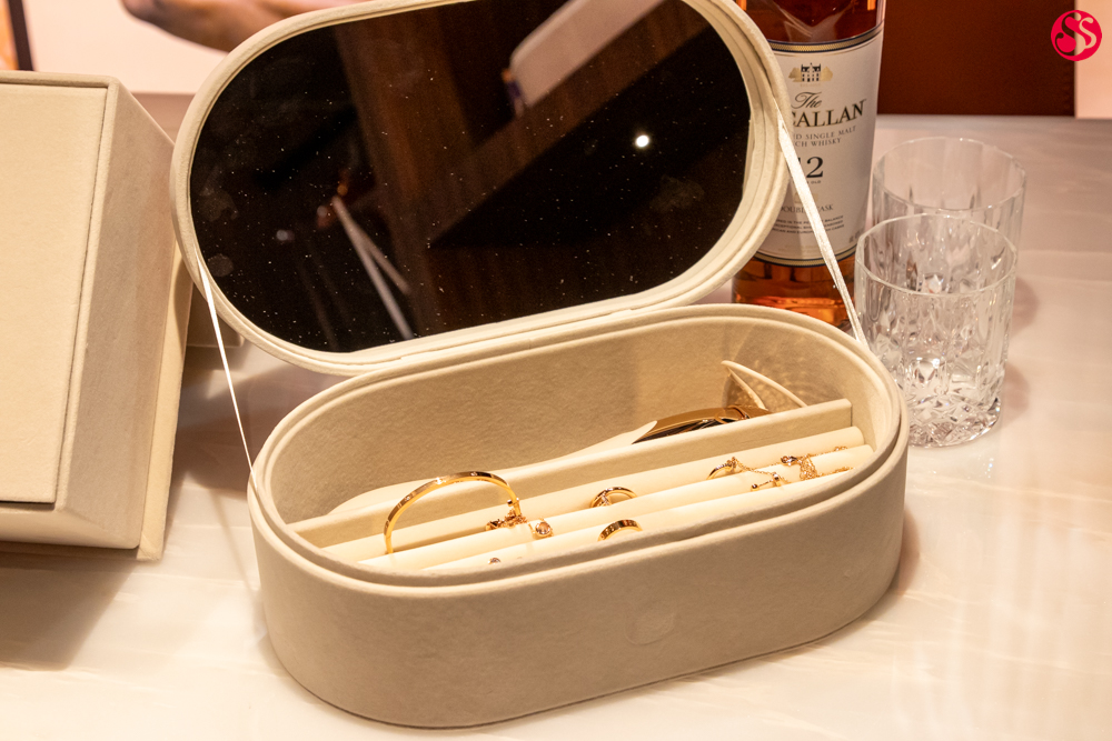 Kissky - J. Hunter Beast G-Spot Vibrator - Nude photo-8