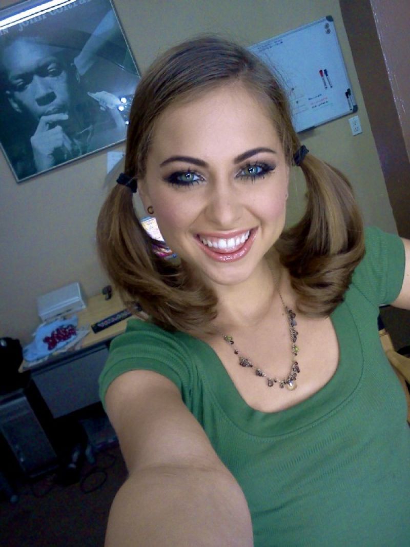 Boasting an ultra tight textured interior along with devious... Hustler - Riley Reid Barely Legal Blow Job - Skin photo-7