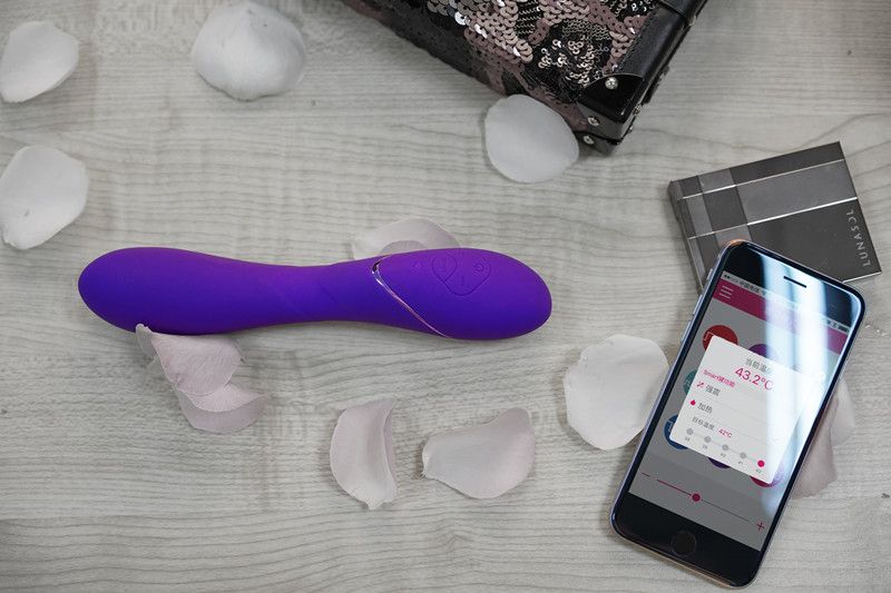 Connect your wand to your phones Bluetooth and your ready to... Magic Motion - Magic Heating Wand - Purple photo-8