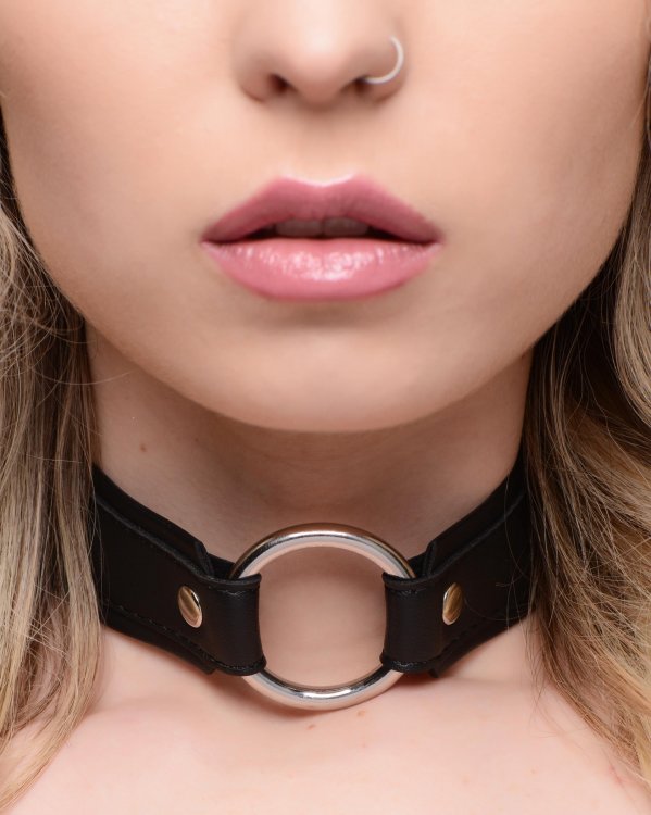 Adorn your neck with this O-ring collar! The beautiful O-rin... Strict - O-Ring Collar - Black photo-2