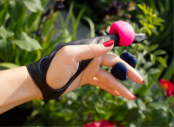 Gring is a unique combination of finger vibrator and remote ... Fun Toys - Gring - Ocean Blue photo-5