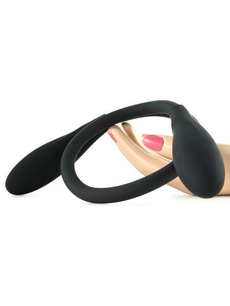 It´s a rabbit vibe, a clitoral massager, a cock-ring, a G-sp... PicoBong - Transformer - Black photo-6