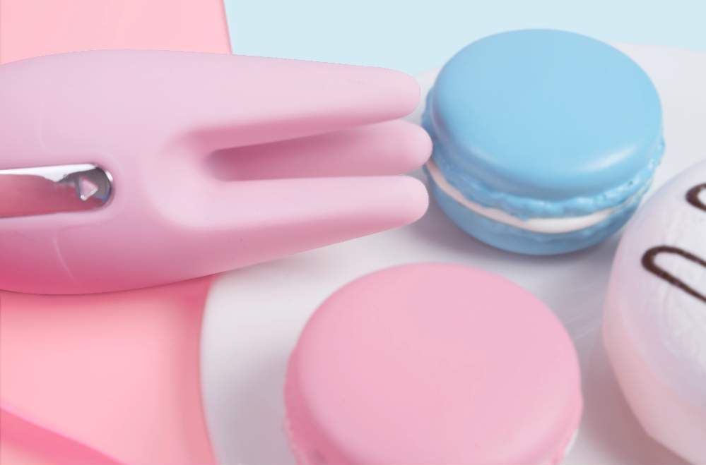 Cookie is so smooth that you don’t need lubricants when usin... SVAKOM - Cookie - Pale Pink photo-16