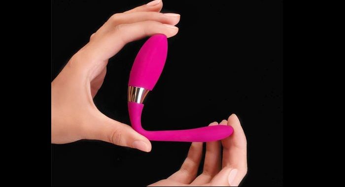 TIANI™ 2 设计版是红点至尊奖获奖产品 TIANI™ 一代的升级产品,是专为做爱时由女性佩戴而设计的情侣按摩器。 ... Lelo - Tiani 2 按摩器 - 粉红色 照片-5