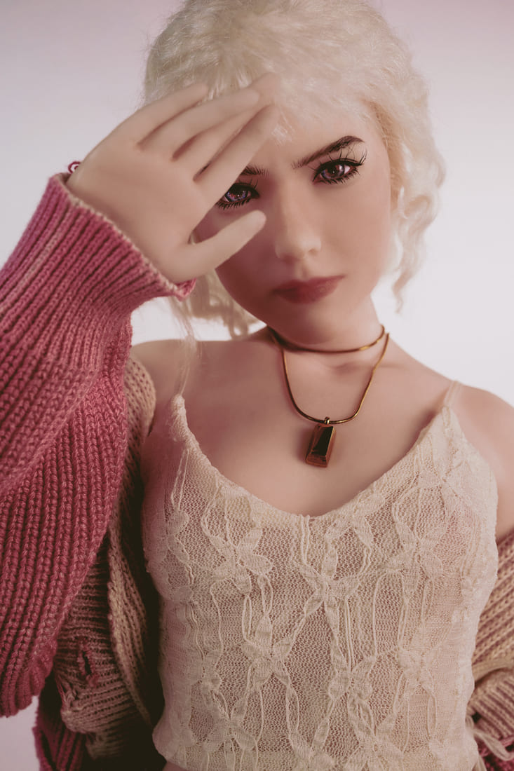 Tara 迷你微乳熟女 超柔軟矽膠身體仿真性愛娃娃 60cm 照片