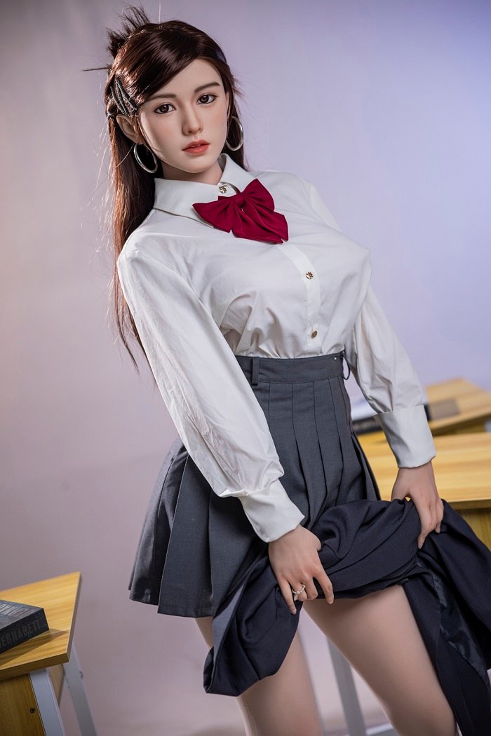 Nina Japanese Realistic Sex Doll, Curvy Body, Ultra Soft Silicone 171 cm (5’6 ft) photo
