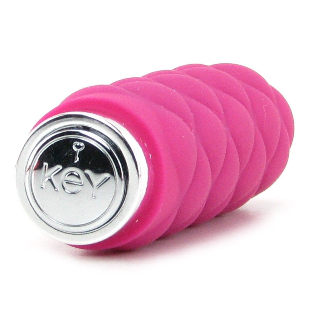 Designed for the perfect discretion no matter where you trav... Key - Charms Plush Vibe – Pink photo-3