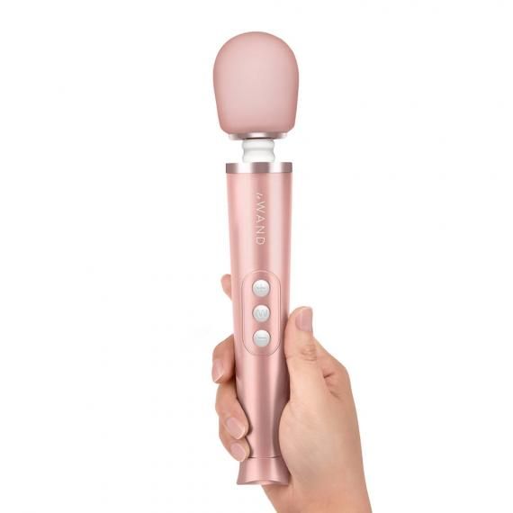 Le Wand Petite is the smaller version of our iconic, recharg... Le Wand - Petite Rechargeable Vibrating Massager - Rose Gold photo-2