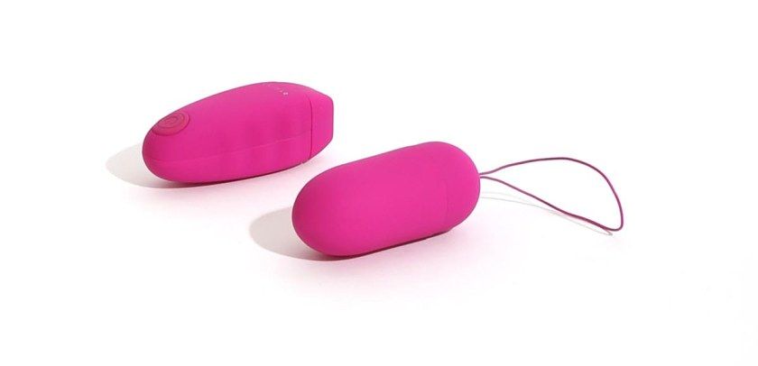 Share an intimate secret with your lover at home or in publi... B Swish – Bnaughty Unleashed Classic Bullet – Cerise photo-3