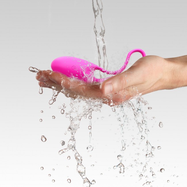 Distance brings you closer.
Elegant and discreet this power... Love to Love - Feel Love Vibro Egg - Pink photo-5