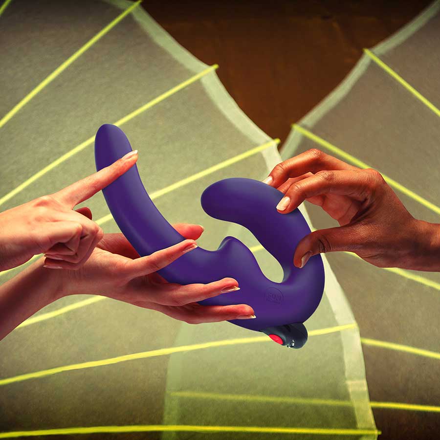 SHAREVIBE is ideal for couples in search of an upscale strap... Fun Factory - Share Vibe - Dark Violet photo-7