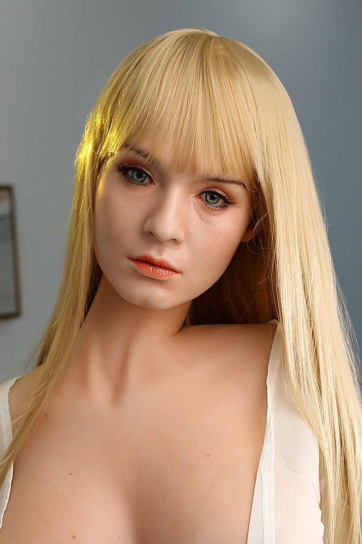 Cynthia European Curvy Realistic Sex Doll, Big Ass, Soft Silicone 156 cm (5'1 ft) photo-2
