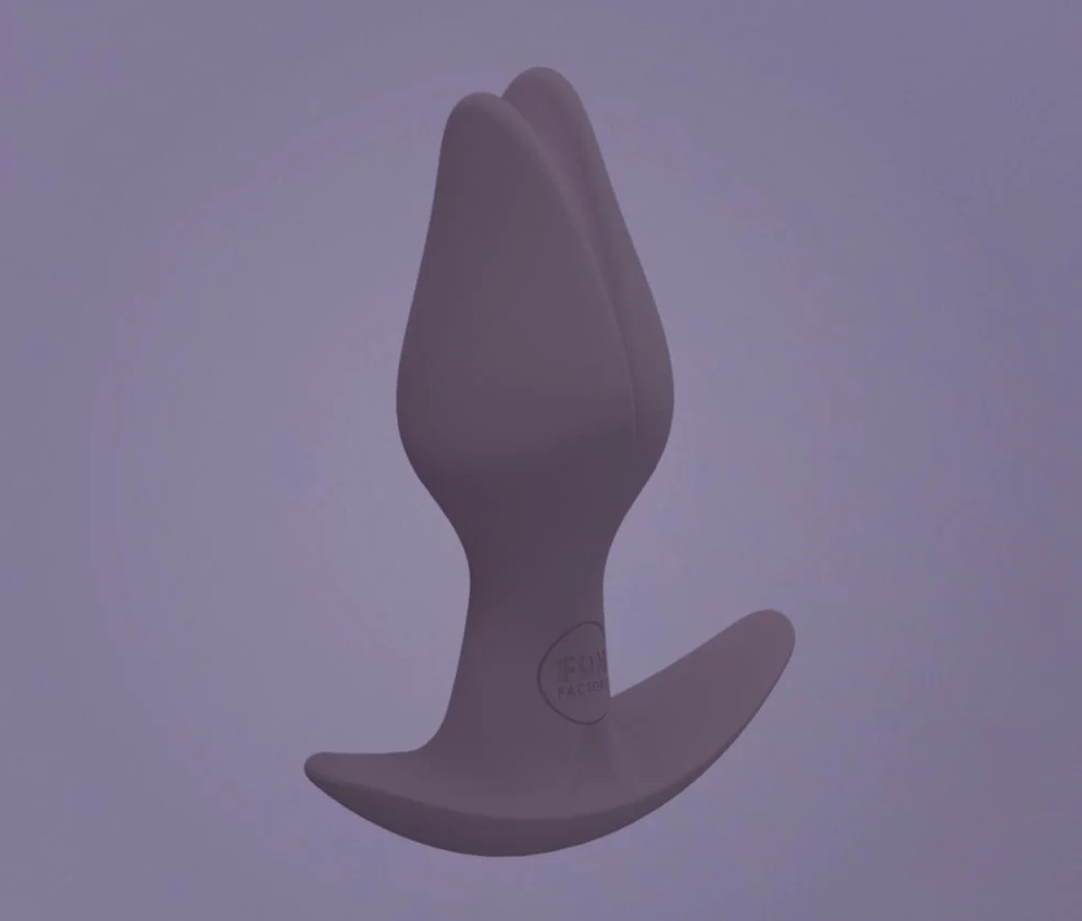 BOOTIE FEM 是一款专为女性设计的肛塞,完美贴合女性的生理结构,采用方便实用、鼓舞人心的郁金香形状。 对于肛塞新... Fun Factory - Bootie Fem - 深灰褐色 照片-5