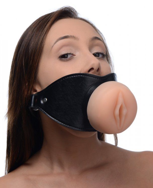 This open-mouth gag will turn your partners face into a vulv... Master Series - Pussy Face Oral Sex Mouth Gag - Black photo-5