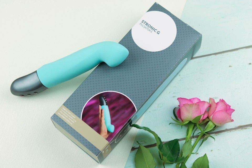 The G-spot doesn’t have to be complicated.
Finally, a toy ... Fun Factory - Stronic G - Pool blue photo-6