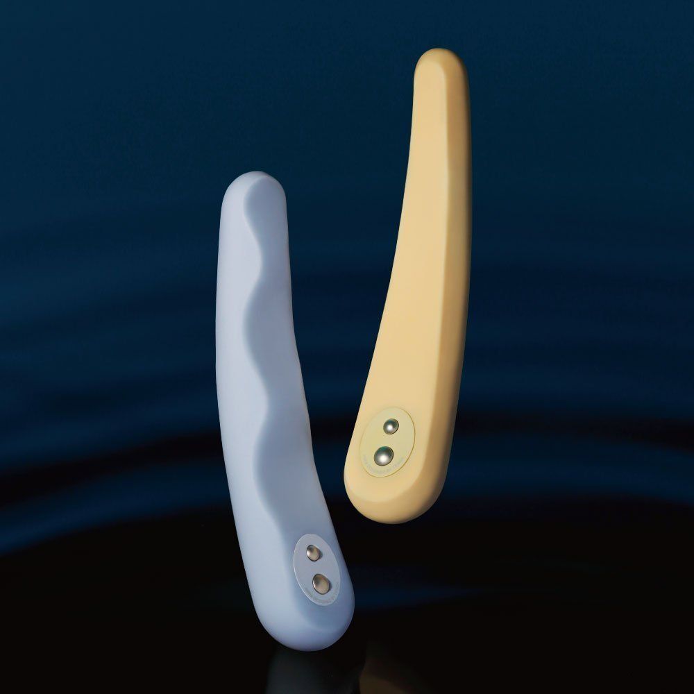 A new addition to the Tenga Iroha family. With its sensually... Iroha - Fit Minamozuki Massager - Blue photo-8