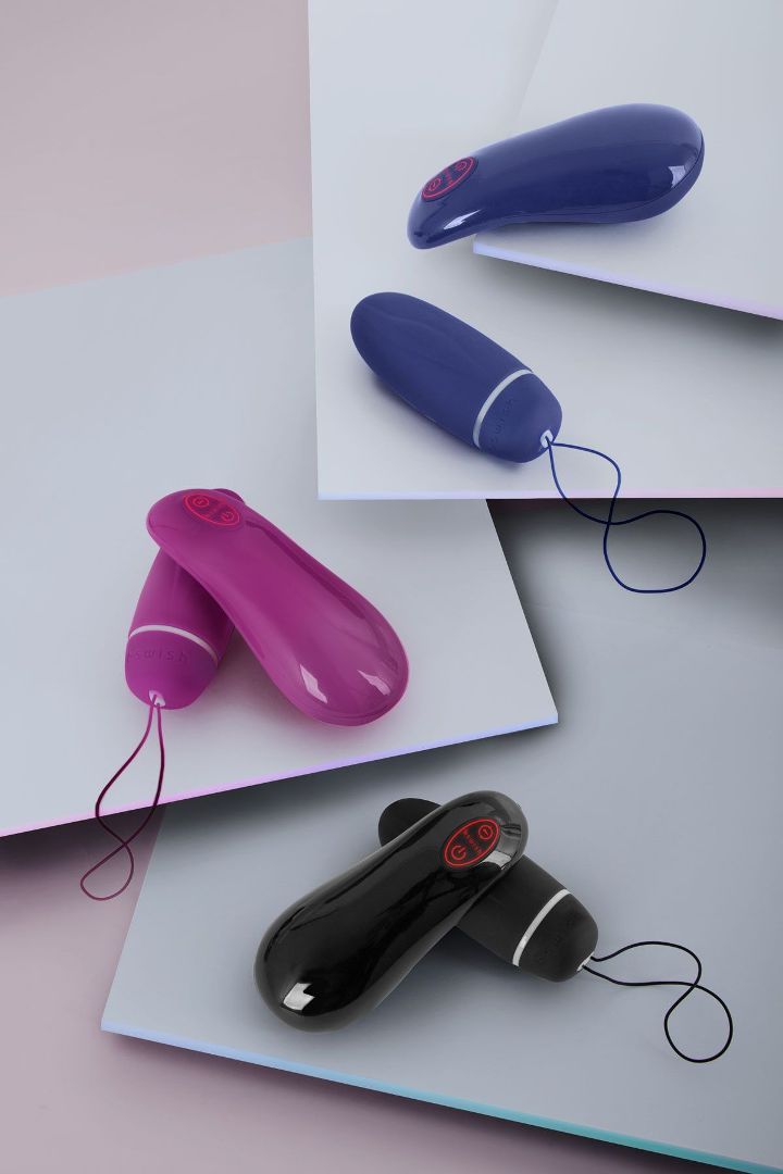 Indulge in mischievous play with the Bnaughty Deluxe Unleash... B Swish - Bnaughty Deluxe Unleashed - Raspberry photo-6