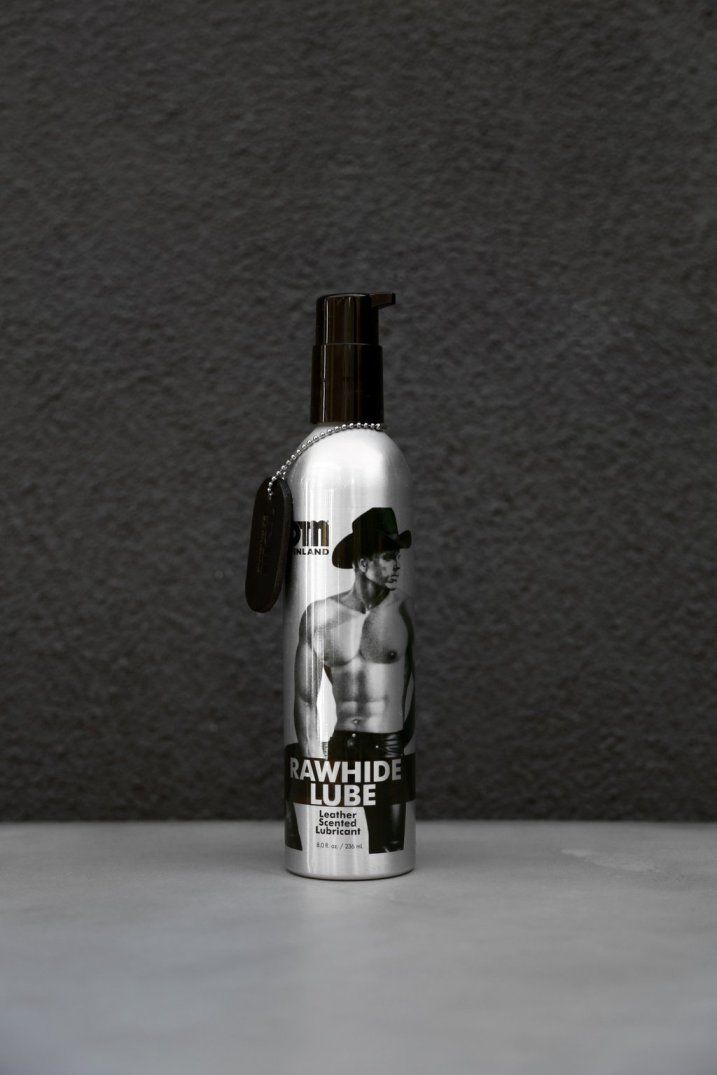 Experience the undeniably sexy aroma of leather when you lub... TOF - Rawhide Leather Scented Lubricant - 240ml photo-3