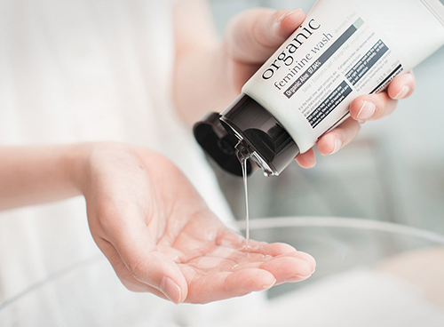 Red Container - Organic Feminine Wash Aromatic Green - 75ml photo