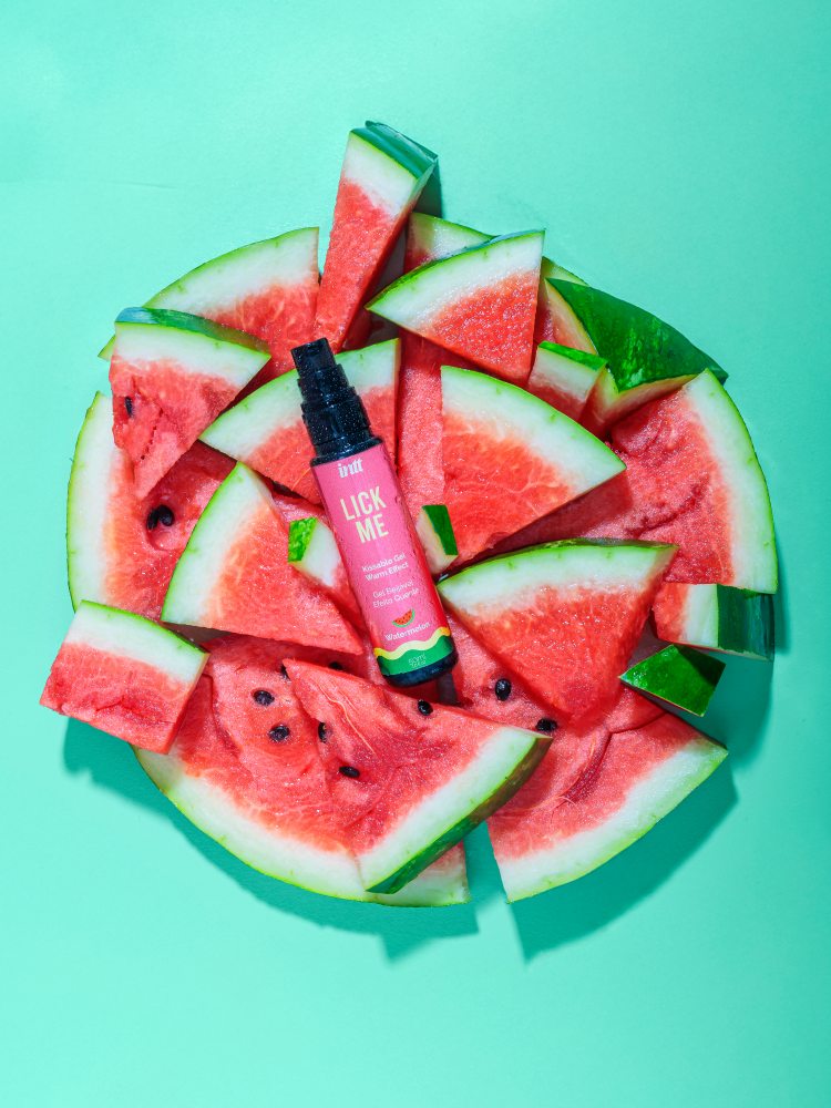 This exquisite edible gel has been carefully formulated to a... INTT - Lick Me Warm Kissable Gel - Watermelon - 50ml photo-3