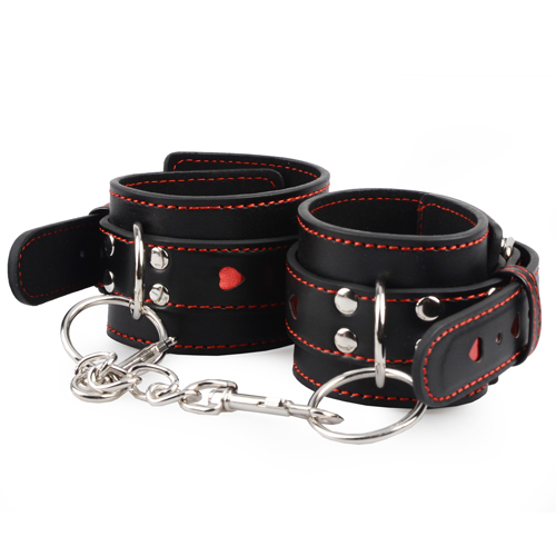 Toynary - SM17 Heart Ankle Cuffs - Black photo