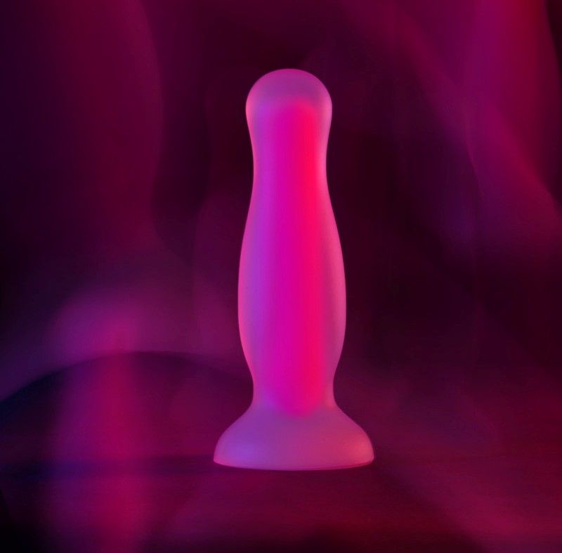 Glowing in the dark Cain Glow is your chance to go beyond re... Beyond - Cain Glow Anal Plug - Pink photo-8