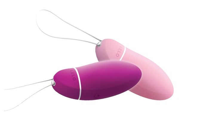 Meet the LUNA Smart Bead™, your very own personal pleasure t... Lelo - Luna Smart Bead New Pelvic Trainer - Deep Rose photo-7