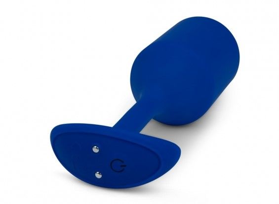 Combine the feeling of fullness and vibrations to experience... B-Vibe - Vibrating Snug Plug 4 - Navy photo-4