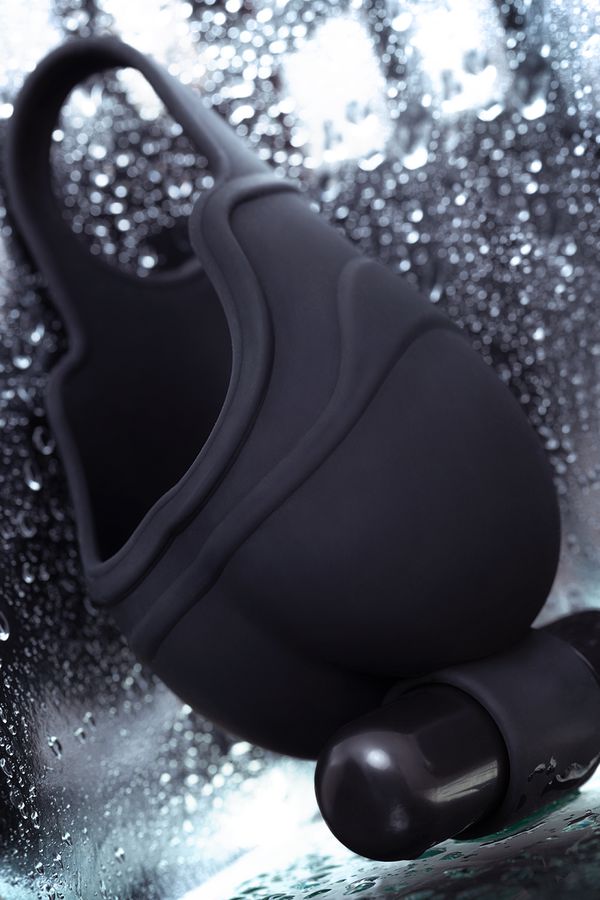 Discover new facets of pleasure with the original EROTIST sc... Erotist - Attraction Scrotum Vibe - Black photo-6