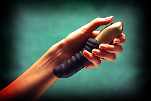 The SEMILINO is a distinctively shaped MiniVIBRATOR that uni... Fun Factory - Vibe Semilino - Black photo-8
