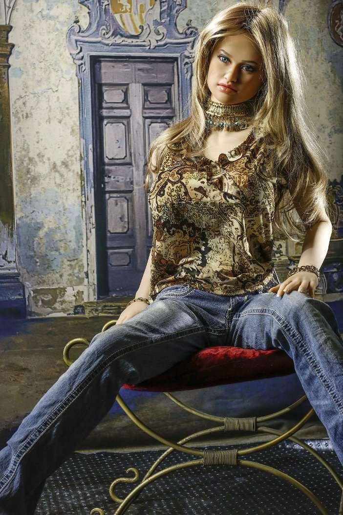 TPE Sex Dolls are produced and made with th highest quality ... Blonde realistic doll - 158 cm photo-3