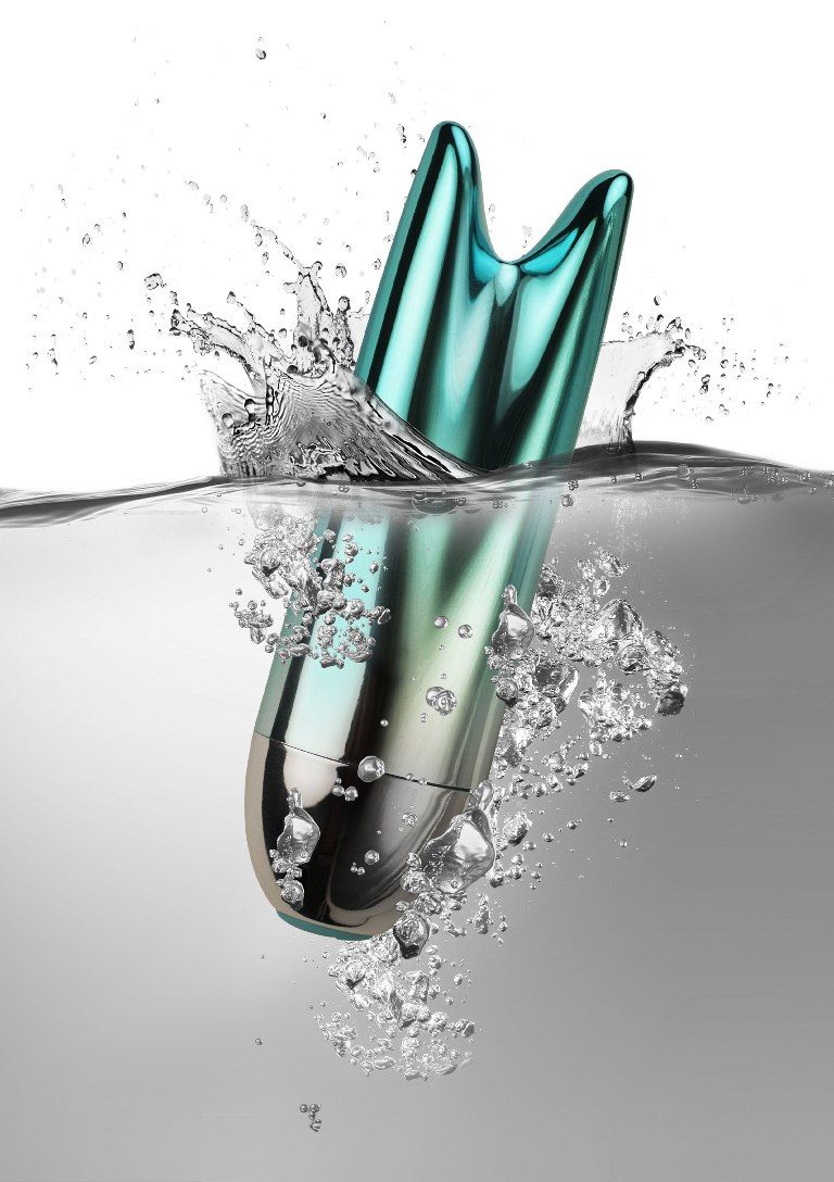 Experience an atomic explosion. Fall in love with Atomic'... Rocks-off - Atomic 10 Speed Vibe photo-3