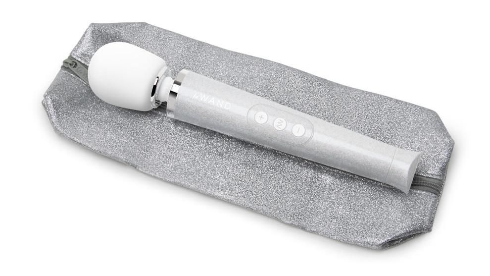 Winner of the prestigious Women’s Health FEMTECH Awards, All... Le Wand - All The Glimmers Set - White photo-4