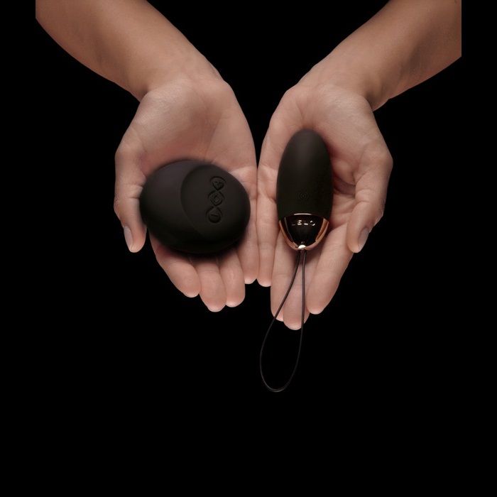 For couples who dare to share pleasure, even from a distance... Lelo - Lyla 2 Massager - Black photo-4