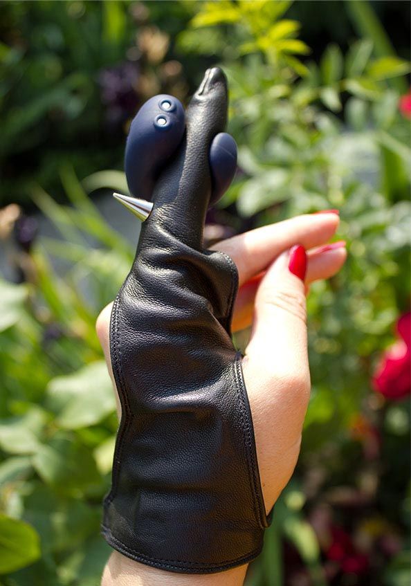 Gring is a unique combination of finger vibrator and remote ... Fun Toys - Gring - Ocean Blue photo-3