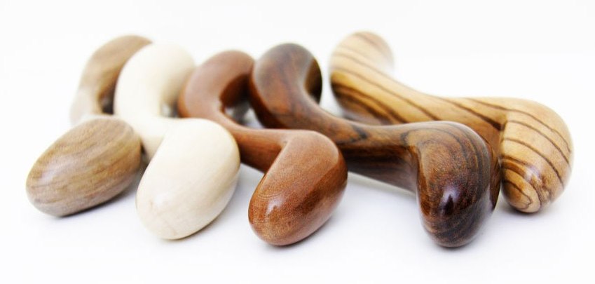 Dee Lee Doo wooden toys are made of all-natural plantation w... DeeLeeDoo - Habu Wood Dildo - Walnut photo-2