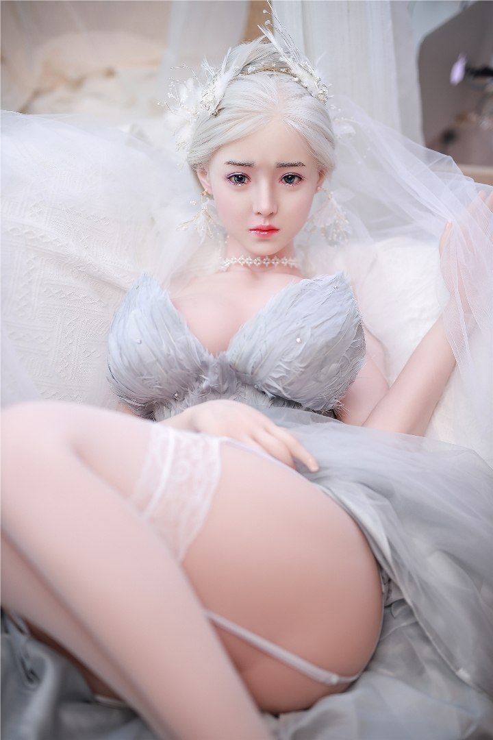 Elf Aerin Fantasy Realistic Sex Doll, TPE body with Silicone Head 157 cm (5'2 ft) photo