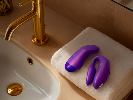 We-Vibe - Chorus Pro Clitoral & G-Spot Couples Vibrator - Cosmic Purple photo