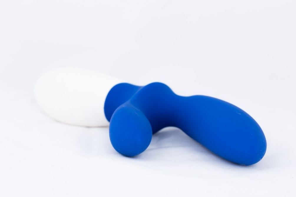 The world’s first vibrating prostate massager that moves bac... Lelo - Loki Wave Vibe - Blue photo-4