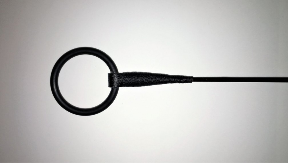 Vegan leather handle
Nitrile ring tip
Firm shaft
Handle Len... Sportsheets - Ring Slayer - Black photo-7
