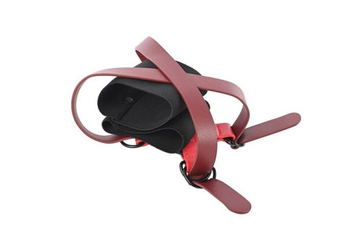 Sportsheets - Sex & Mischief Cross Hands Cuffs - Red/Black 照片