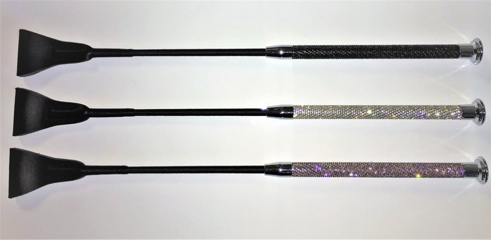 Firm braided, sturdy shaft
Leather head
Long, rose crystal e... Sportsheets - Rose Crystal Crop - Black photo-7