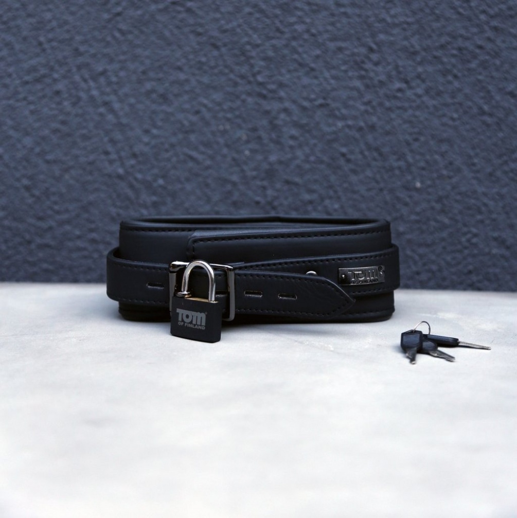 This sturdy Neoprene collar offers comfortable restriction w... TOF - Neoprene Collar w/ Lock photo-3