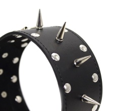 Kiotos - Spiked Leather Collar w Leash - Black photo