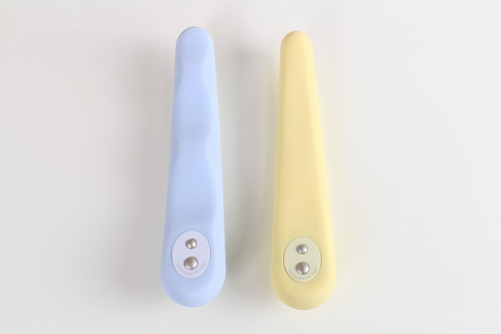 A new addition to the Tenga Iroha family. With its sensually... Iroha - Fit Minamozuki Massager - Blue photo-9