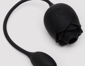 [Unboxing] The Luxe Suction Vibrator Unboxing You Need to See