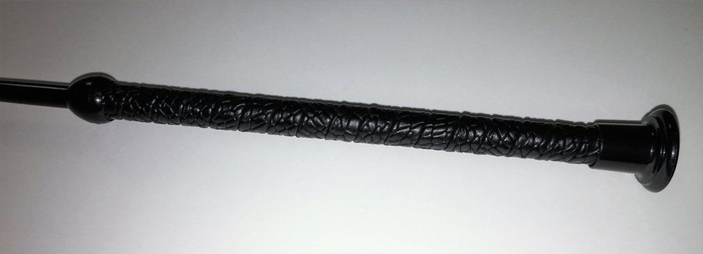 Vegan leather handle
Nitrile ring tip
Firm shaft
Handle Len... Sportsheets - Ring Slayer - Black photo-6