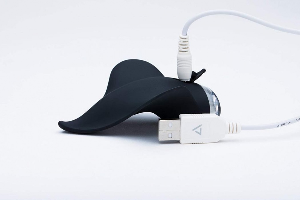 Fully rechargeable and waterproof, the MIMIC was crafted wit... Mimic - Handheld Massagers - Black photo-4